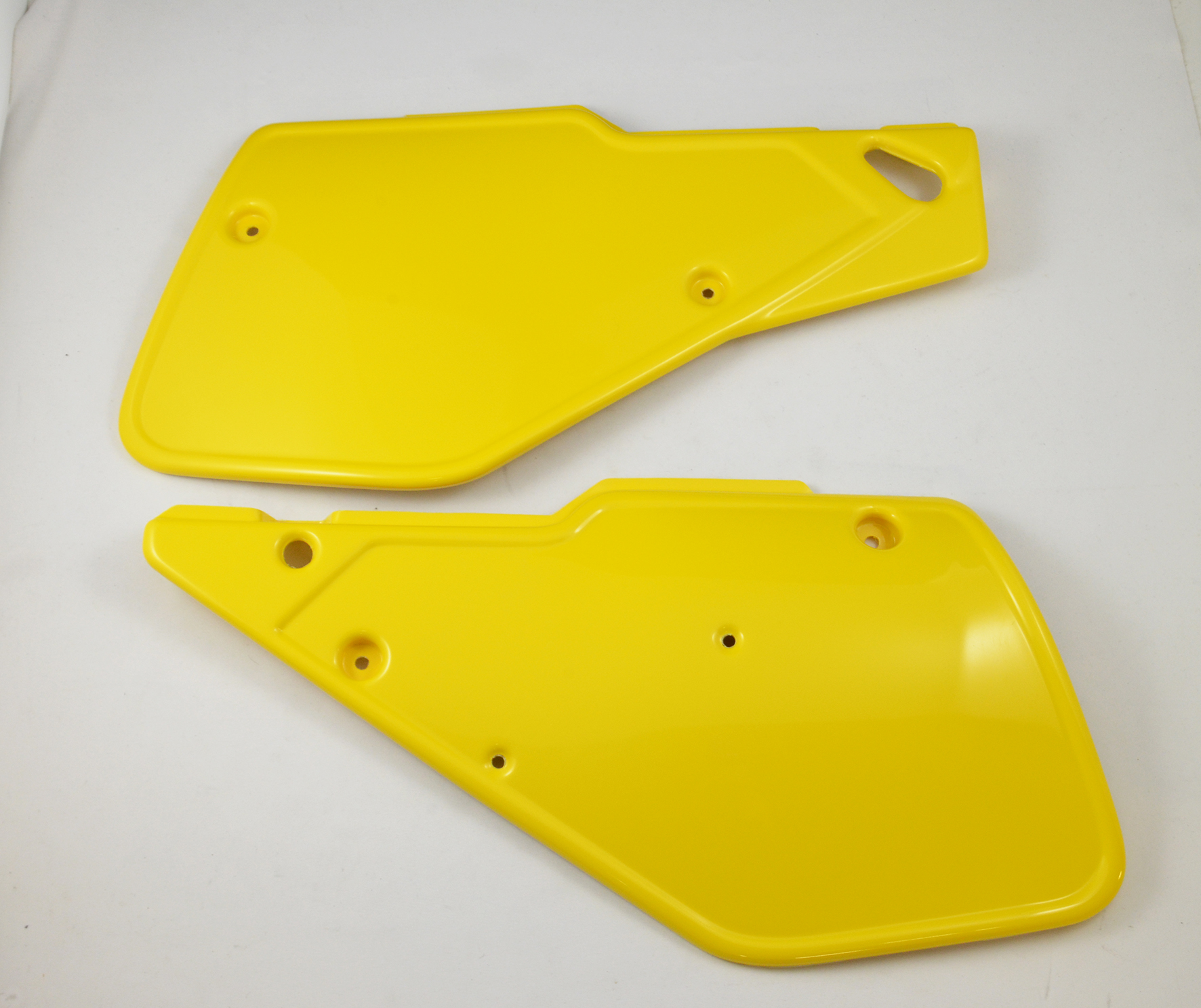 199117- Side Panels Set Left and Right 1989-1996 (16013701/16013601)